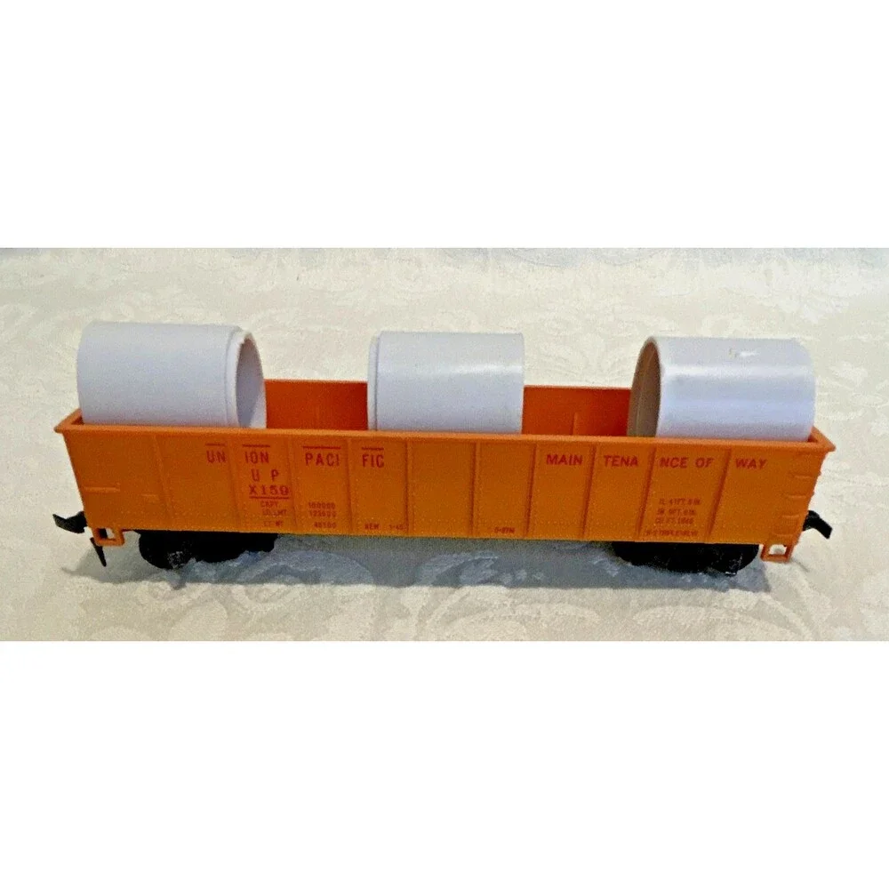 Vintage Tyco HO Scale Union Pacific MOW Gondola Car w/ Pipe Load UP X159